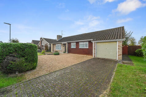 Northfields, Cambridge CB25 3 bed detached bungalow for sale