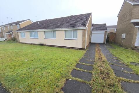 2 bedroom semi-detached bungalow for sale