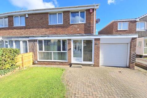 Orpington Road, Cramlilngton 3 bed semi