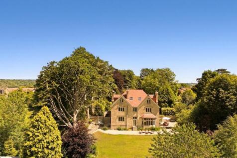 6 bedroom detached house for sale