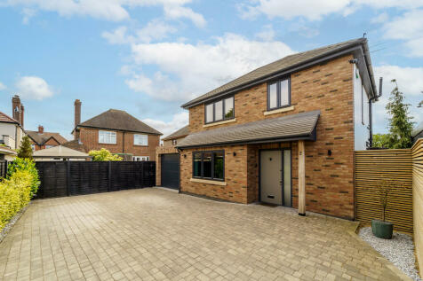 3 bedroom detached house for sale