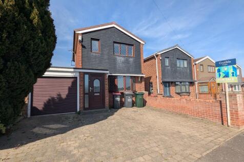 Holyrood Rise, Bramley, Rotherham 3 bed detached house for sale