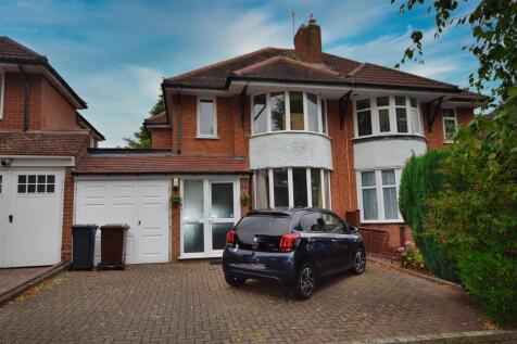 3 bedroom semi-detached house for sale