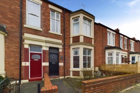 Ocean View, Whitley Bay 3 bed terraced house for sale