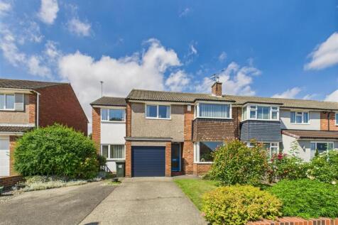 4 bedroom semi-detached house for sale