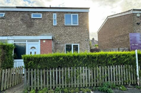 3 bedroom end of terrace house for sale