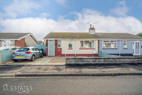 2 bedroom semi-detached house for sale