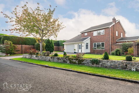 5 bedroom detached house for sale