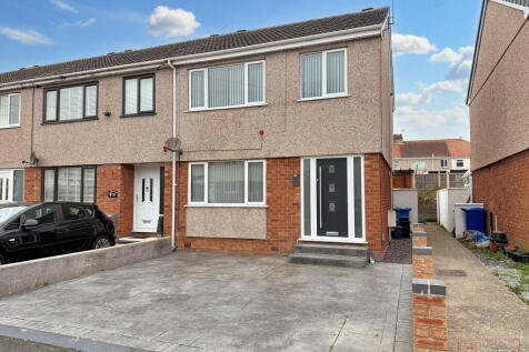 3 bedroom end of terrace house for sale