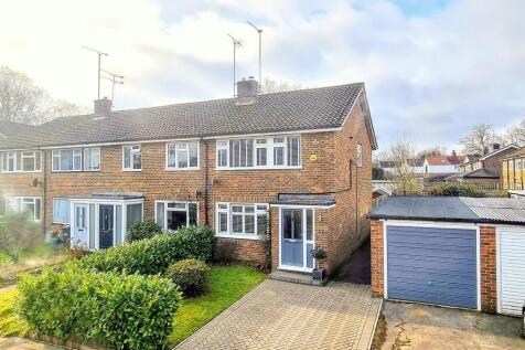 Fieldway, Lindfield, RH16 3 bed end of terrace house for sale