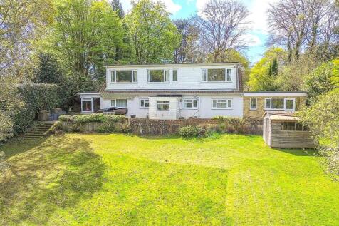 High Street, Ardingly, RH17 4 bed detached house for sale