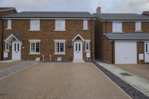 Ayr Road, Cheadle 2 bed townhouse for sale