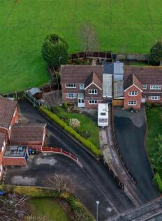 Wedgwood Road, Cheadle 3 bed detached house for sale