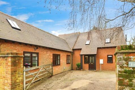 Lowndes Way, Buckingham MK18 5 bed barn conversion for sale