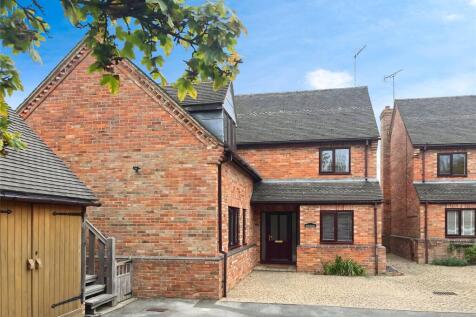 Marks Orchard, Buckingham MK18 5 bed detached house for sale