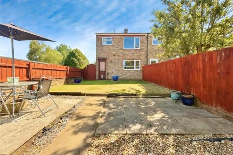 Sandholme, Buckingham MK18 2 bed end of terrace house for sale