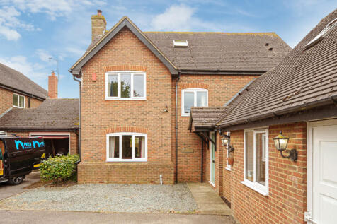 Sovereign Close, Buckingham MK18 5 bed detached house for sale