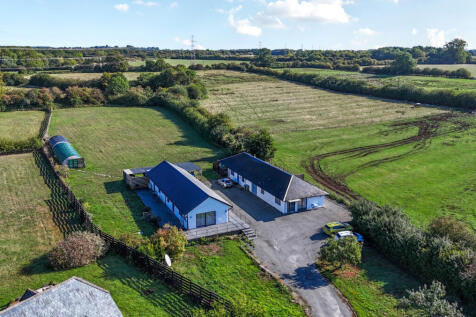 Great Horwood Road, Buckingham MK18 4 bed bungalow for sale