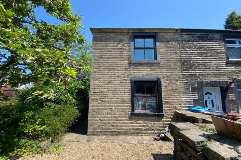 26 Counthill Road, Oldham, OL4 2PB 2 bed end of terrace house for sale