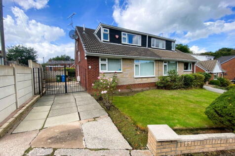 23 Clarksfield Street, Oldham, OL4 3AW 3 bed semi