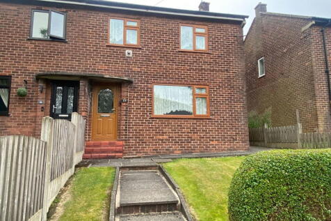 54 Carr Lane, Greenfield, OL3 7AX 3 bed semi