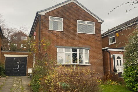 26 High Moor Crescent, Waterhead... 3 bed detached house for sale