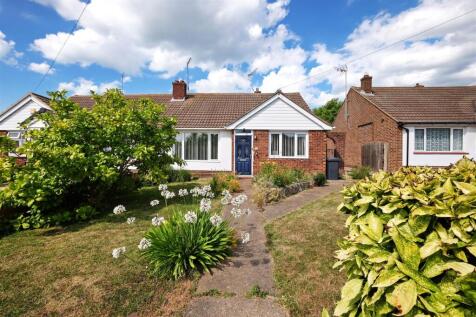 2 bedroom semi-detached bungalow for sale