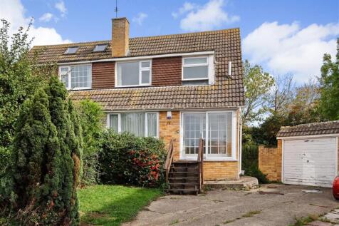 Freemans Close, Seasalter, Whitstable 3 bed semi