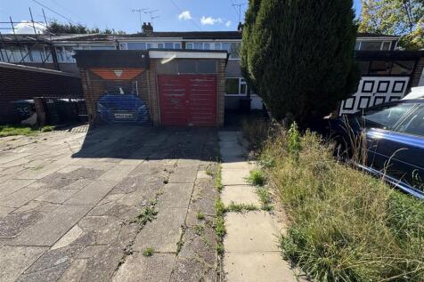 Branstree Drive, Holbrooks, Coventry 3 bed terraced house for sale