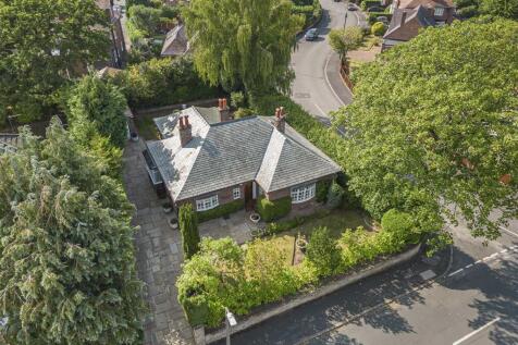 3 bedroom detached bungalow for sale