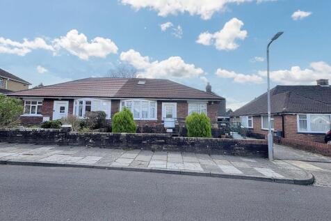 4 bedroom semi-detached bungalow for sale