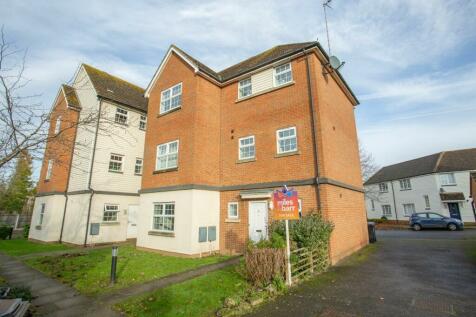 2 bedroom ground floor flat for sale