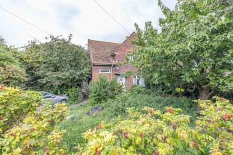 Vauxhall Avenue, Canterbury, Kent, CT1 3 bed semi