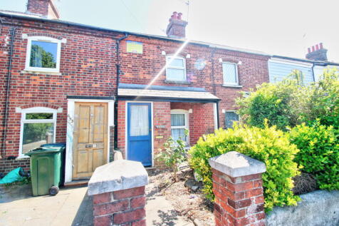 Seaside, Eastbourne BN22 2 bed terraced house for sale