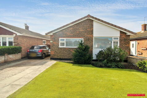 Mountbatten Drive, Eastbourne BN23 2 bed detached bungalow for sale