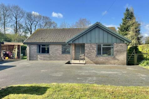 4 bedroom bungalow for sale