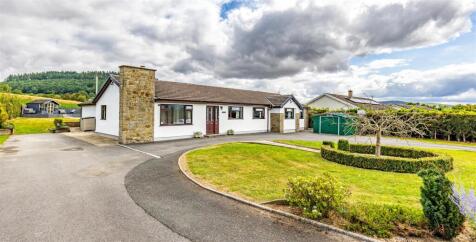 5 bedroom detached bungalow for sale