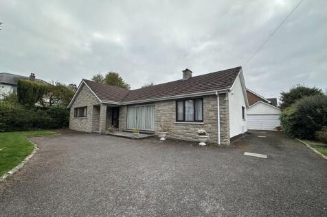 Belle Vue Gardens, Brecon, LD3 3 bed detached bungalow for sale