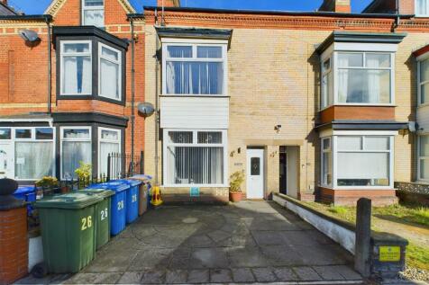 6 bedroom terraced house for sale