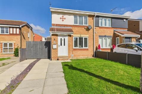 2 bedroom semi-detached house for sale