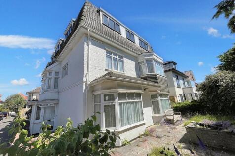 14 bedroom flat for sale