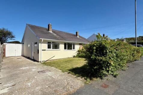 2 bedroom semi-detached bungalow for sale