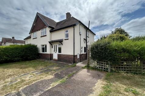 Grotto Road, Market Drayton 3 bed semi