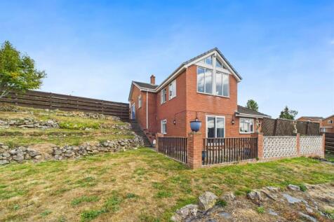 21 Pen Y Cae Avenue, Gobowen 3 bed detached house for sale