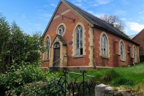 Pont Robert, Meifod 3 bed detached house for sale