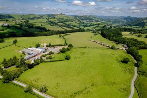 Penrhos, Pontrobert 5 bed house for sale