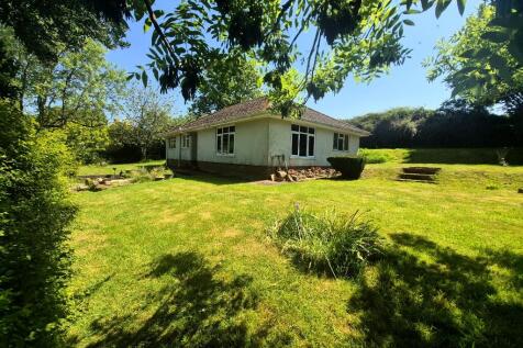 3 bedroom detached bungalow for sale