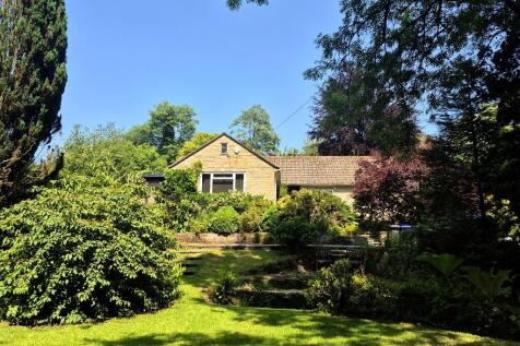 4 bedroom detached bungalow for sale