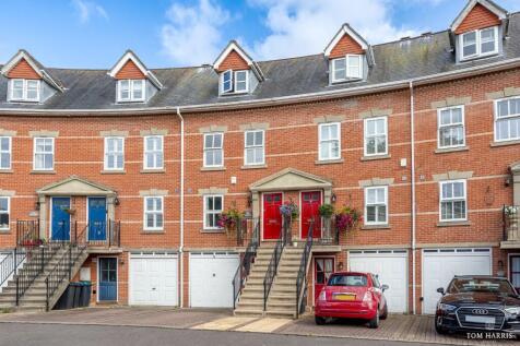 5 bedroom house for sale