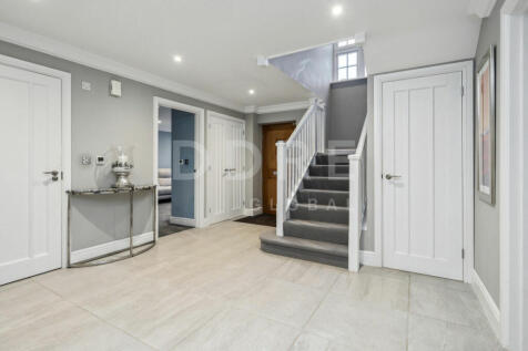 The Park, Leatherhead, KT23 4 bed detached house for sale